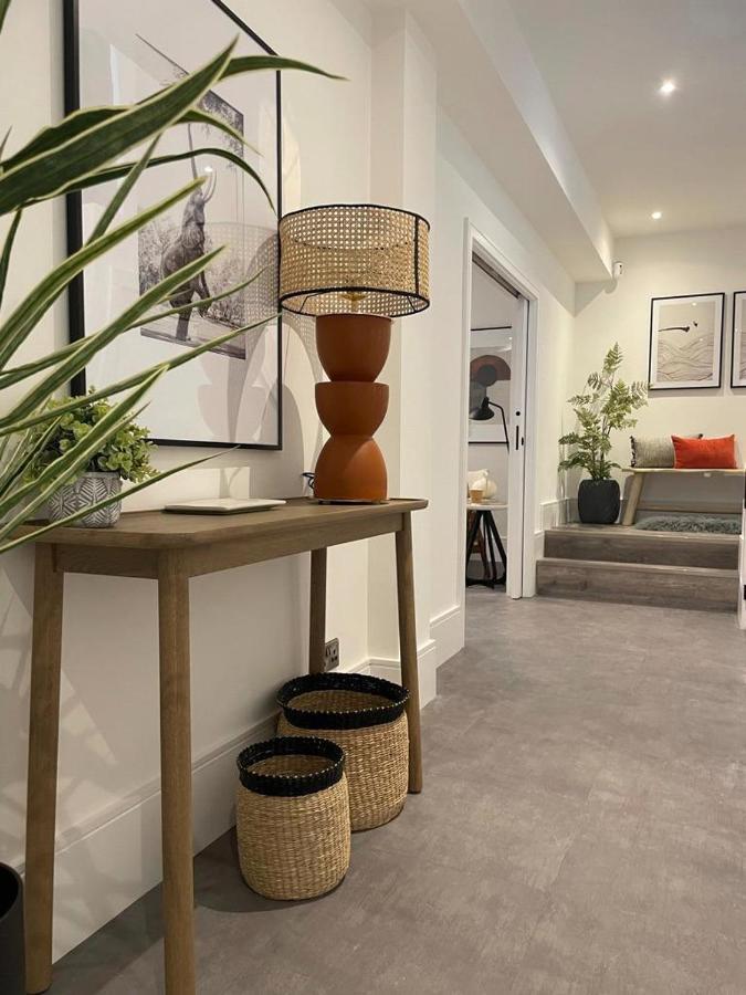 Brand New 3-Bedroom Home In Londyn Zewnętrze zdjęcie